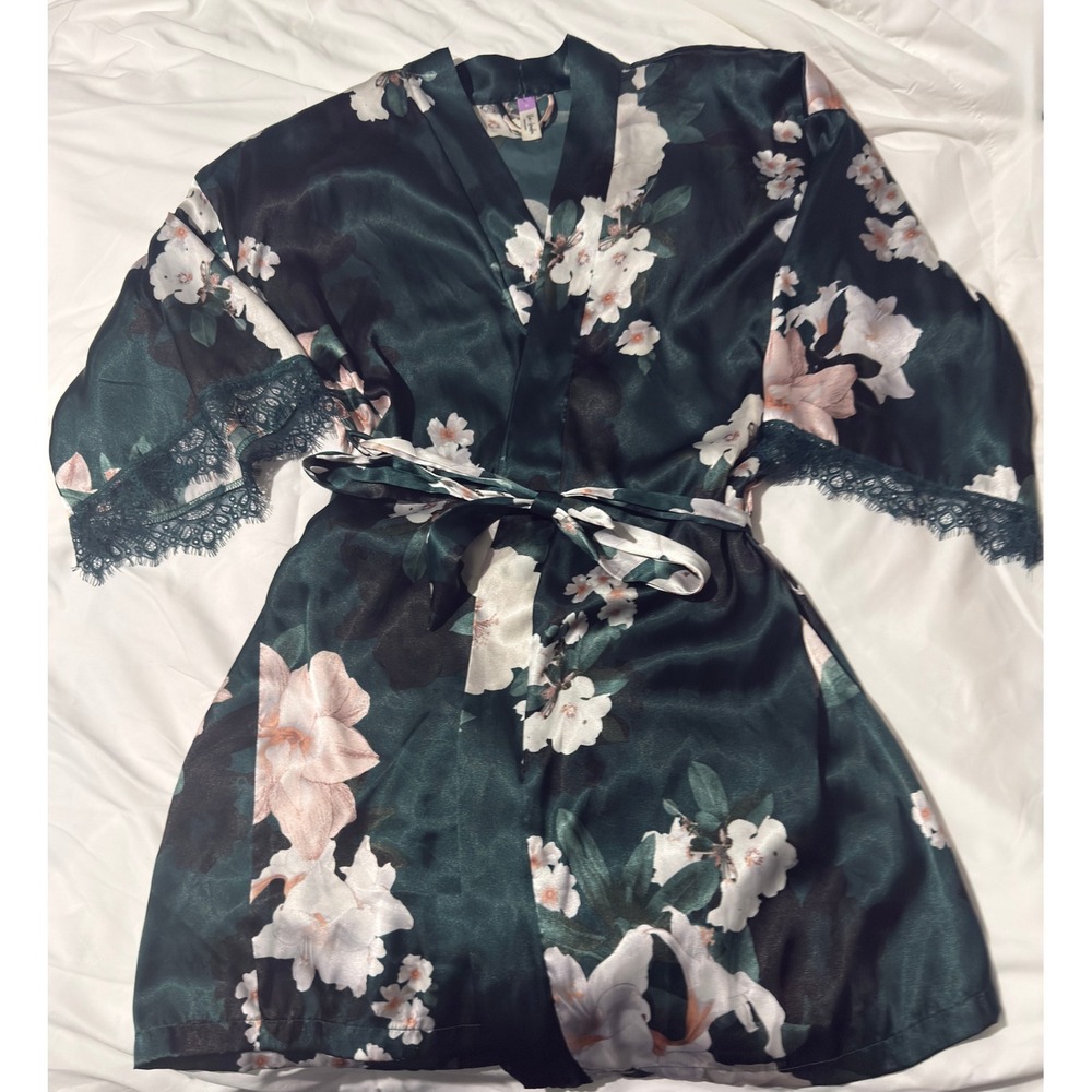 Lilac & London Emerald Green Floral‎ Satin Robe Lace Trim Belted Kimono